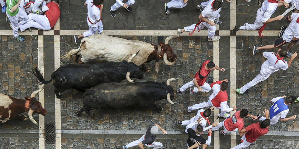 Voor het eerst in 42 jaar geen stierenrennen in Pamplona