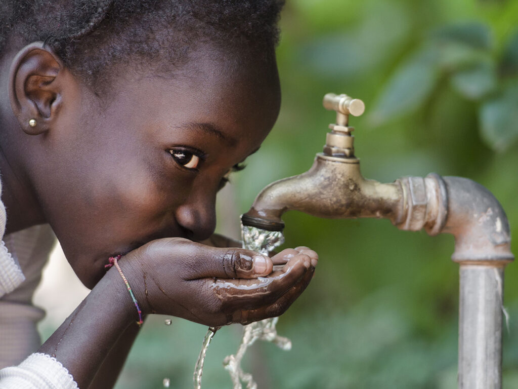 Schoon en veilig water voor ‘vergeten’ plekken in Sub-Sahara-Afrika