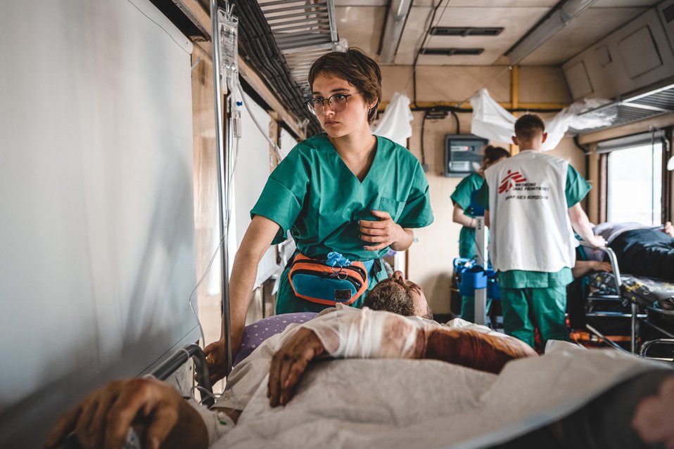 Oekraïne: 200 patiënten geëvacueerd per medische trein